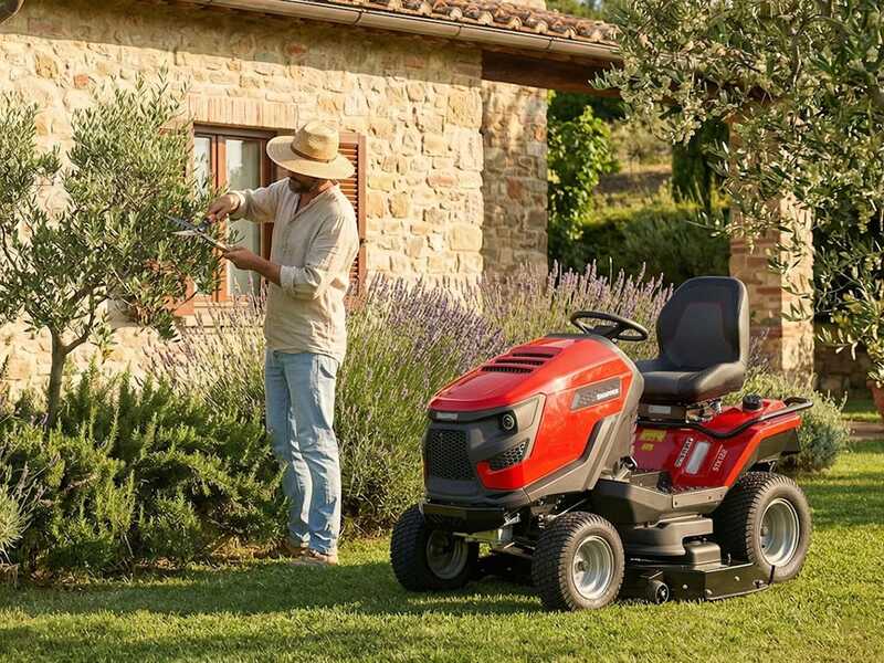 Snapper STX122 - Trattorino tagliaerba - Briggs&amp;Stratton 724cc - Scarico posteriore e Mulching 50%