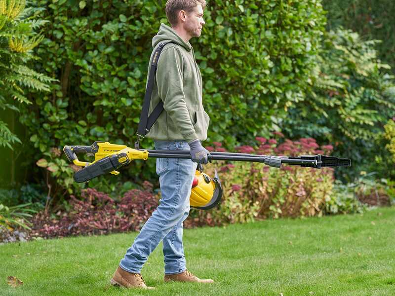 Stanley Fatmax SFMCPS720M1-QW - Potatore su asta a batteria - 300 cm - 18V 4Ah