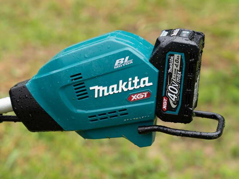 Makita UR006GZ06 - Decespugliatore a batteria - 40V - 5Ah