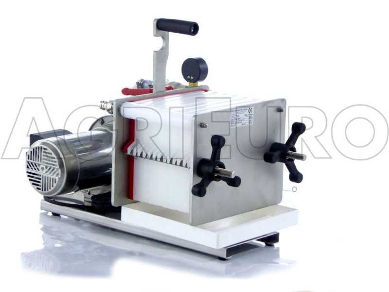 Enotecnica Pillan AF14 - Filtro per vino a cartoni e piastre 20x20 - pompa enologica-telaio/pompa acciaio INOX