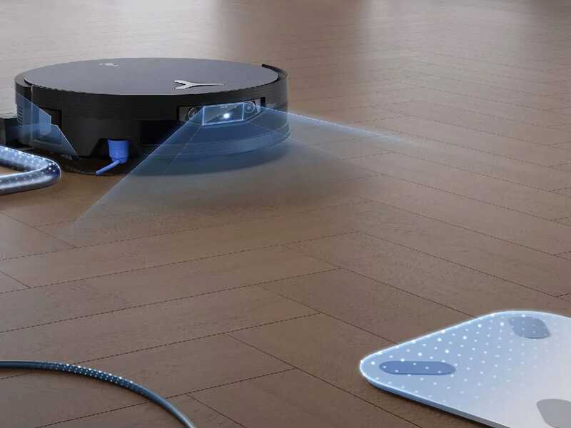 Ecovacs DEEBOT X12 OmniCyclone - Robot aspirapolvere e lavapavimenti - Stazione automatica e OZMO Roller 3.0