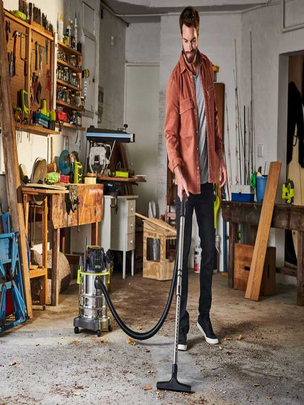 Ryobi R18WDV-0 - Bidone aspiratutto a batteria per solidi e liquidi - 18V - bidone 18 lt - SENZA BATTERIA E CARICABATTERIE