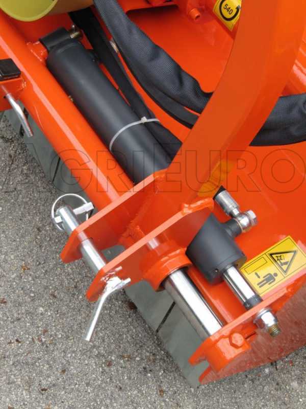Trinciaerba per trattore MS 150 - Serie media - Spostamento idraulico