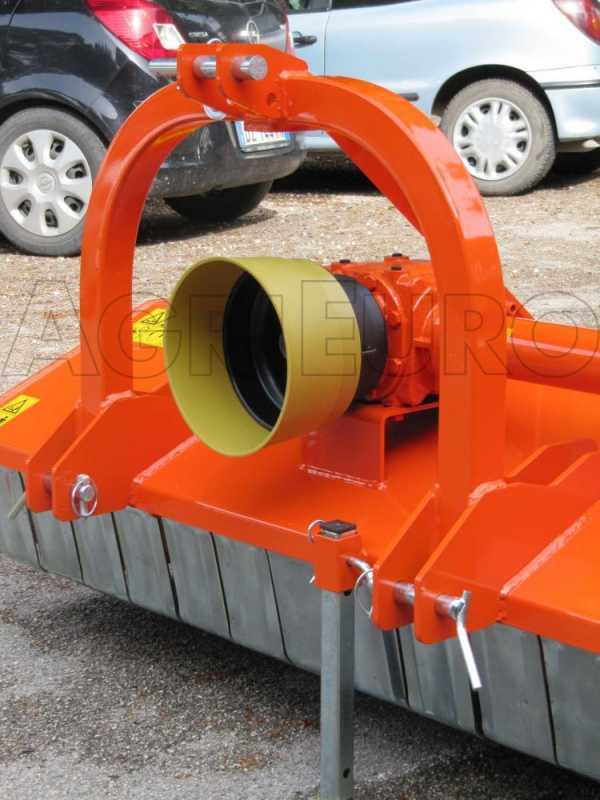 Trinciaerba per trattore MF 140 - Serie media