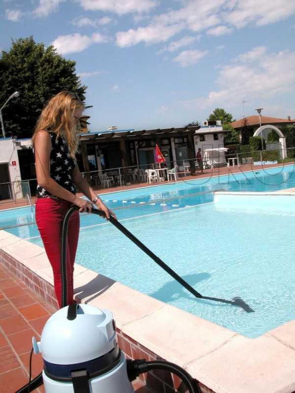 Aspiratore a bidone per piscine Lavor Swimmy – in Offerta su AgriEuro