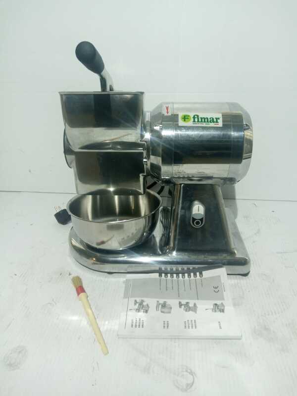 OUTLET - PICCOLO DIFETTO ESTETICO - Fimar GR12S - Grattugia elettrica professionale - 750W