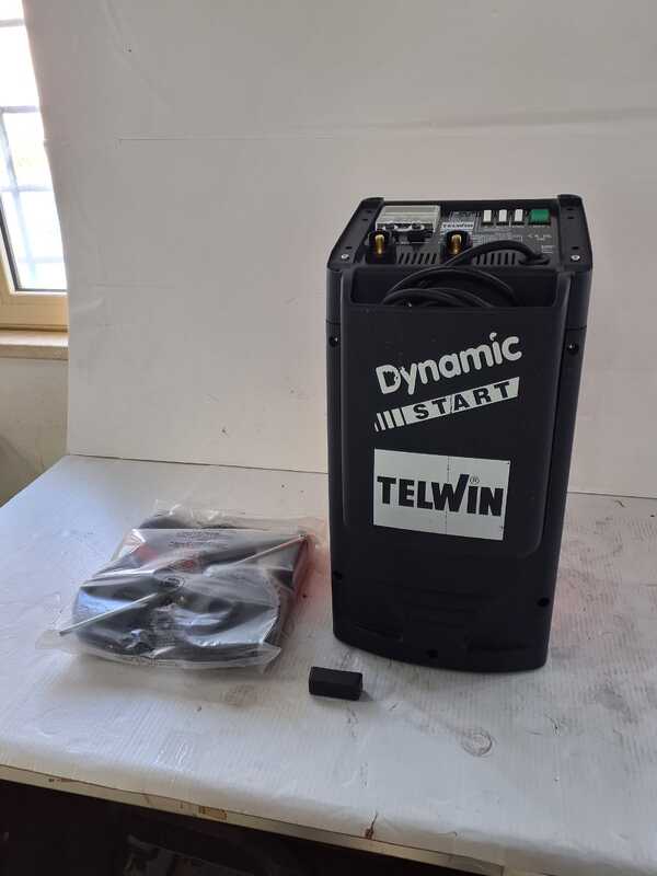 OUTLET - PICCOLI DIFETTI ESTETICI - Telwin Dynamic 420 Start - Caricabatterie auto e avviatore - batterie WET/START-STOP 12/24V