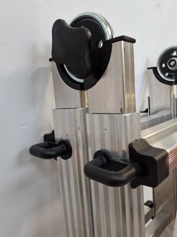 OUTLET - PICCOLI DIFETTI ESTETICI - Marchetti Black, 2x12 gradini, 6.31 mt - Scala telescopica in alluminio