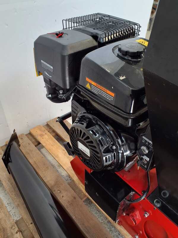 OUTLET - DIFETTI ESTETICI - GeoTech GS150EL - Biotrituratore a scoppio - Motore Loncin a benzina 15 HP - avviamento elettrico
