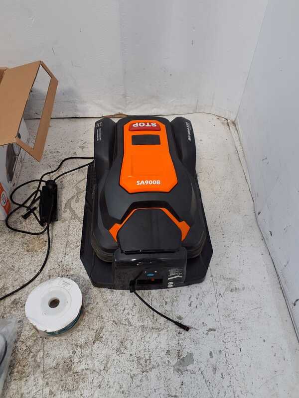 OUTLET - UTILIZZATO PER PROVA - Yard Force SA900B - Robot rasaerba - Gestione tramite APP - Bluetooth integrato