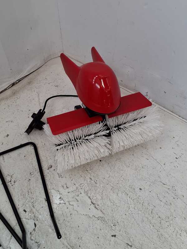 OUTLET - PICCOLI DIFETTI ESTETICI - Eurosystems Sandy - Motospazzola elettrica