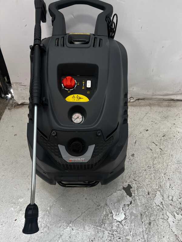 OUTLET - DIFETTI ESTETICI - Comet New Scout 150 Classic - Idropulitrice ad acqua calda professionale - 150 bar max - 540 l/h