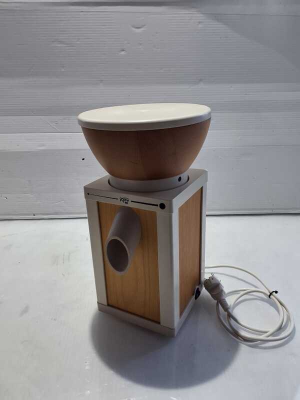OUTLET - DIFETTI ESTETICI - Komo KoMoMio Natur - Mulino per farina a pietra in faggio - 360W