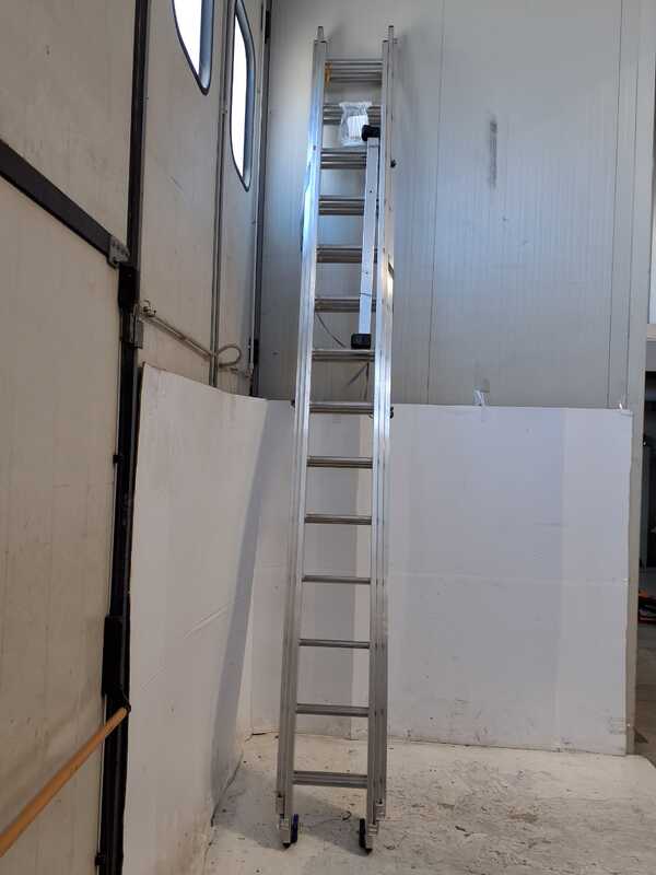 OUTLET - DIFETTI ESTETICI - Svelt Euro E3, 3x14 gradini, 10,12 mt - Scala telescopica in alluminio
