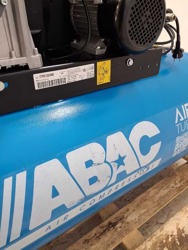 OUTLET - DIFETTI ESTETICI - ABAC EXT A39B 270 CM3 - Compressore aria elettrico monofase a cinghia - Motore 3 HP &ndash; 270 lt