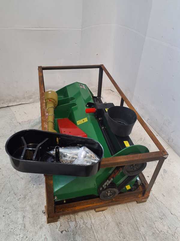 OUTLET - PICCOLI DIFETTI ESTETICI - Greenbay FML 125 - Trinciaerba per trattore - Serie leggera