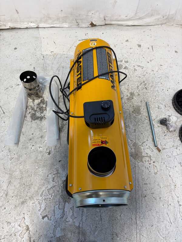 OUTLET - UTILIZZATO PER PROVA - Master BV 77 E - Generatore di aria calda a gasolio indiretto - 20 kw