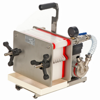 Enotecnica Pillan FC8 - Filtro per vino professionale da 8 cartoni 20x20 cm - Telaio INOX e pompa NOVAX